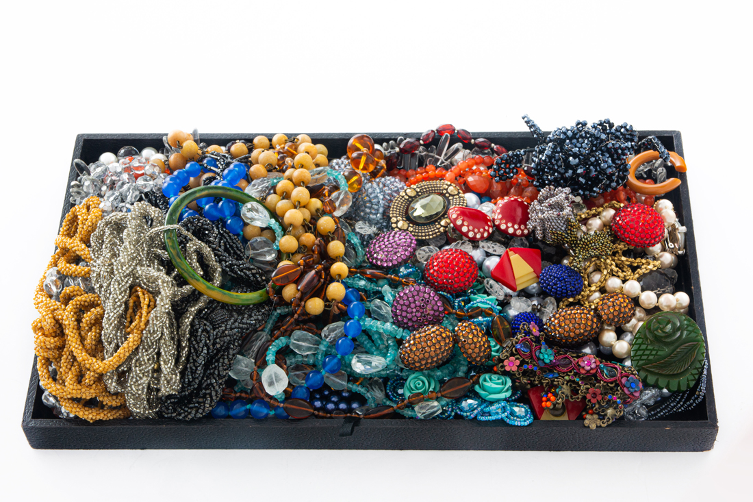 LARGE GROUPING OF BEAD NECKLACES Large