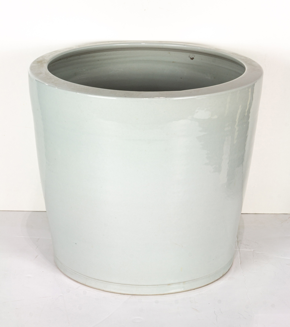 WHITE GLAZED CERAMIC JARDINIERE 2cdd1a