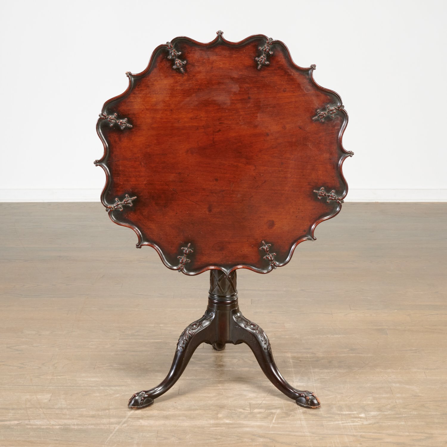 GEORGE III STYLE CARVED MAHOGANY 2cdf7d