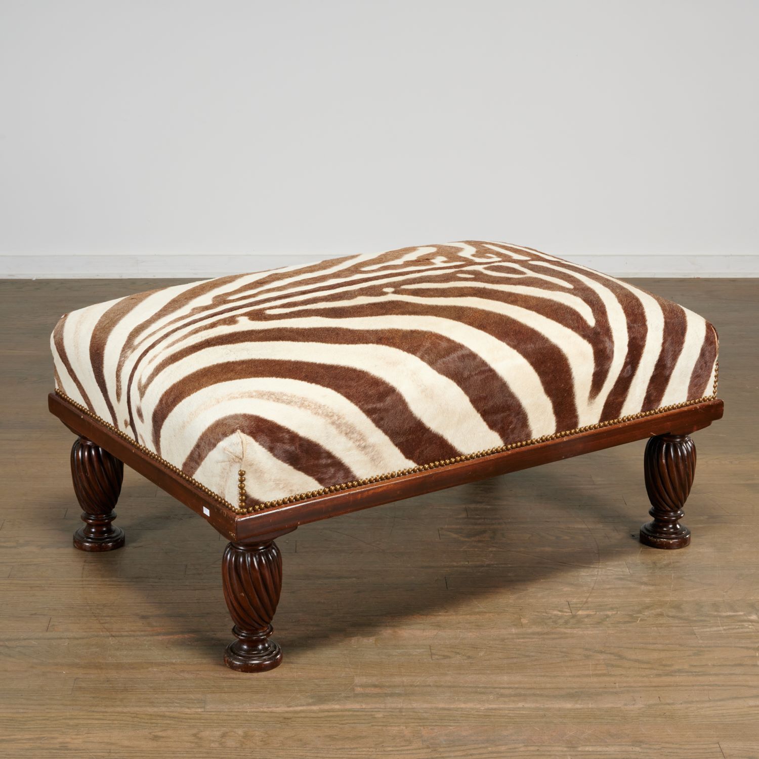 WILLIAM IV STYLE ZEBRA HIDE UPHOLSTERED 2cdf86