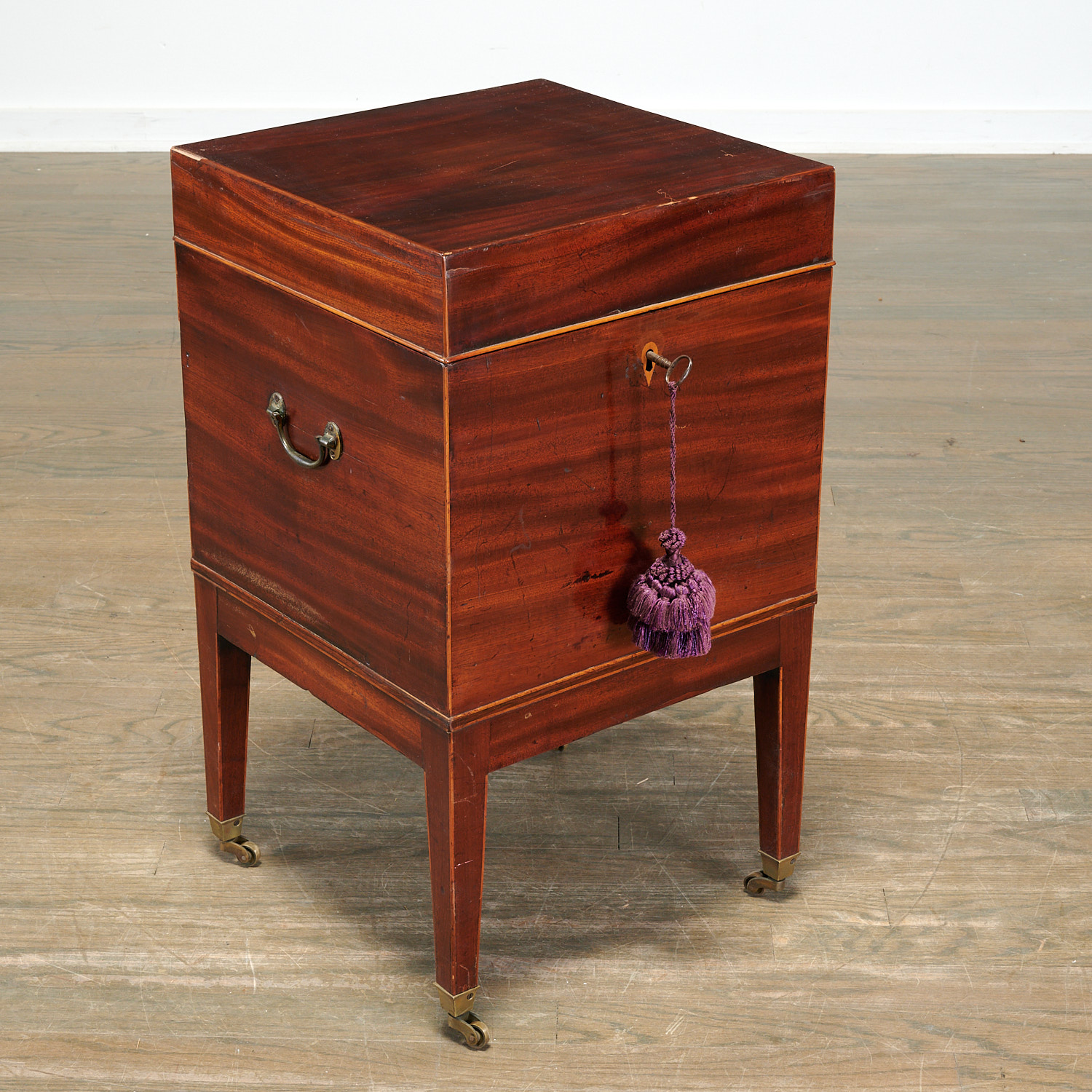 FEDERAL MAHOGANY INLAID CELLARET