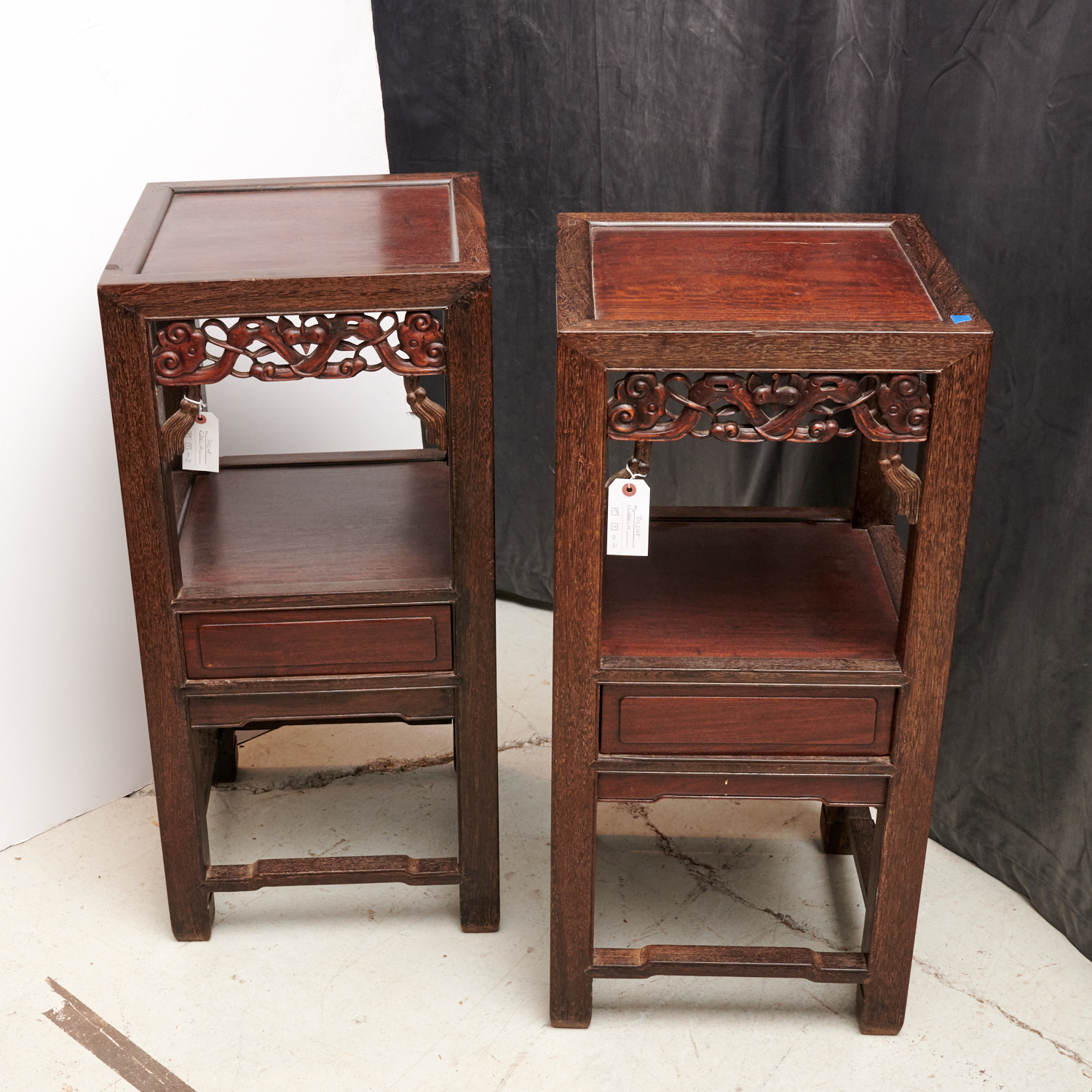 PAIR CHINESE CARVED HARDWOOD TIERED 2ce10f