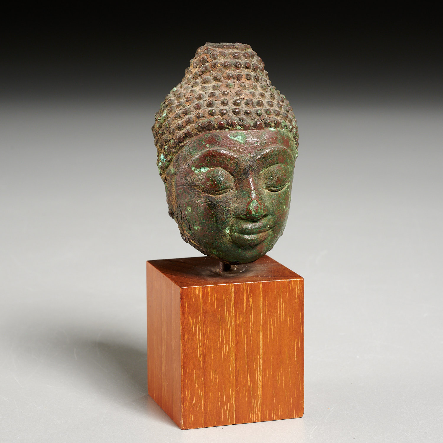 ANCIENT THAI MINIATURE BRONZE BUDDHA