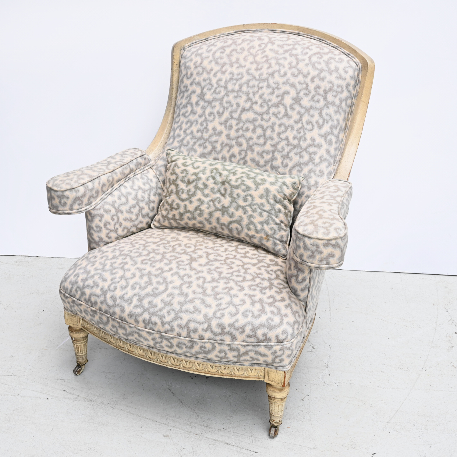 LOUIS XVI STYLE UPHOLSTERED BERGERE 2ce27b