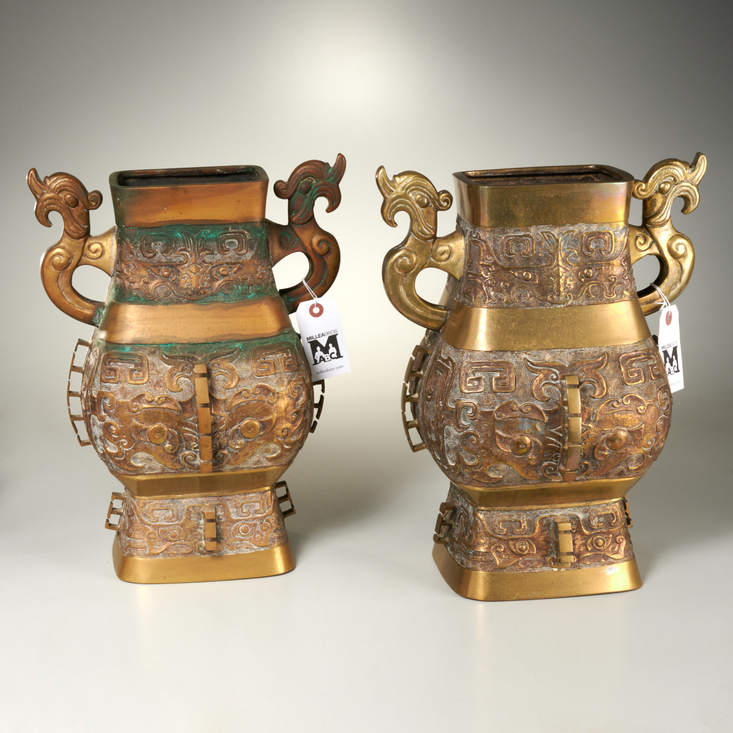 PAIR CHINESE ARCHAIC STYLE BRONZE 2ce374