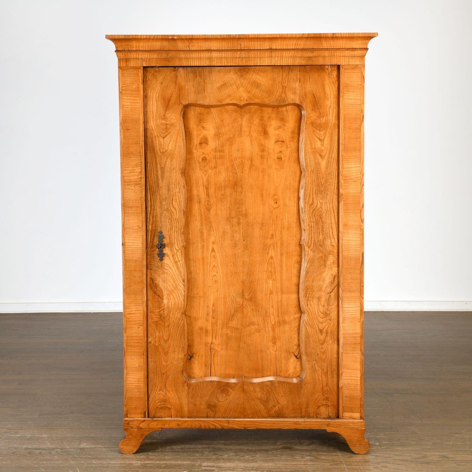 DANUBE-MONARCHY BIEDERMEIER CABINET