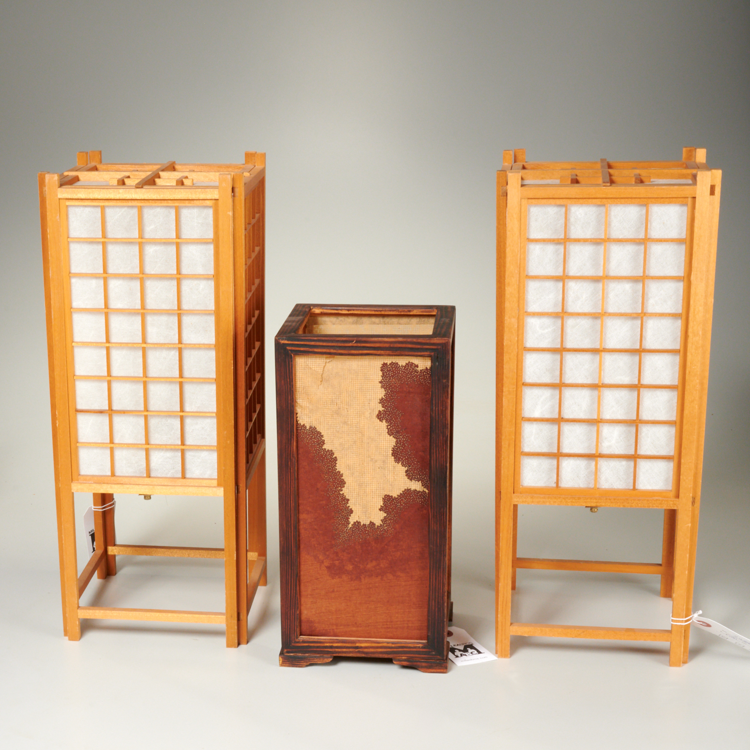 GROUP (3) JAPANESE LANTERN TABLE