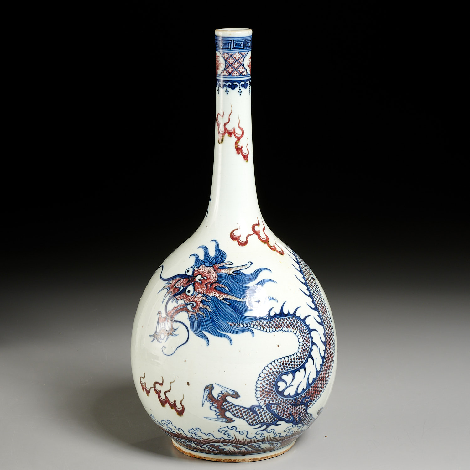 CHINESE BLUE AND RED DRAGON BOTTLE 2ce78a