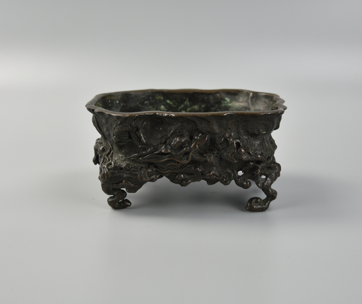 JAPANESE BRONZE PLANTER W DRAGON 2ce80a