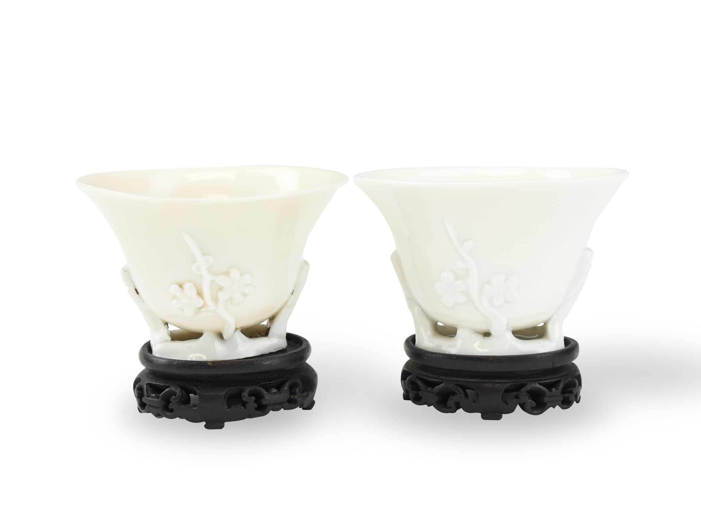 PAIR OF CHINESE DEHUA WHITE GLAZED 2cea38