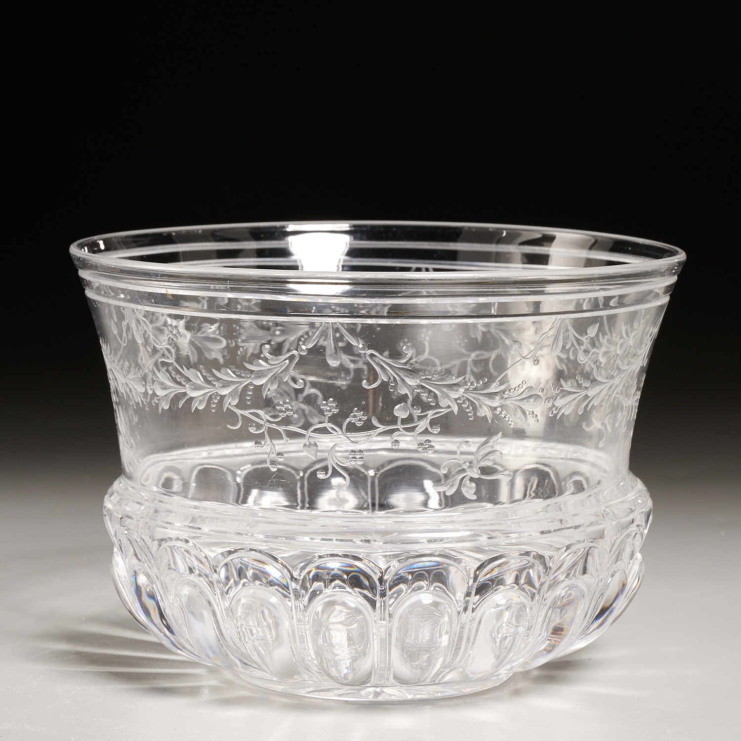 ANTIQUE BACCARAT ENGRAVED GLASS