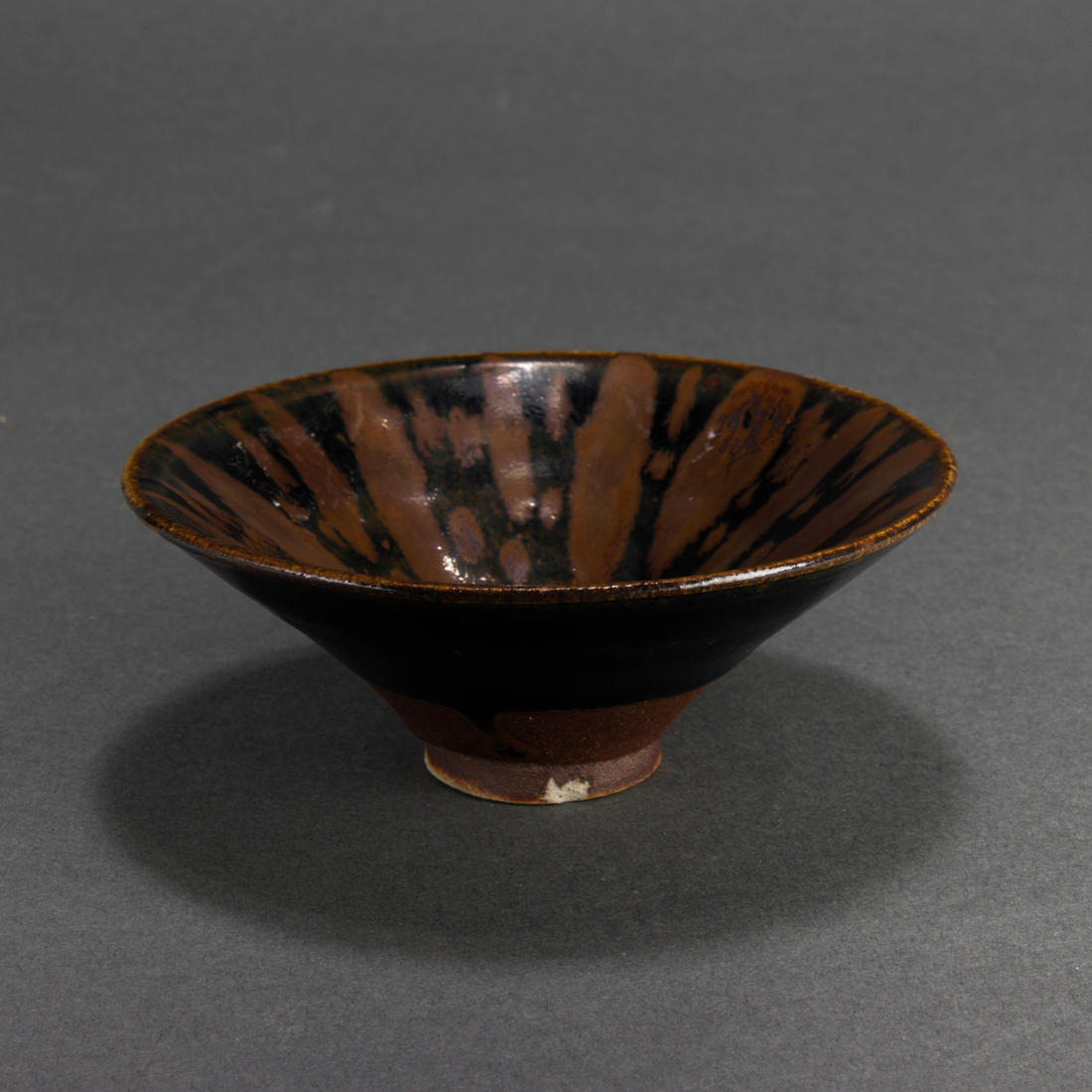 CHINESE JIZHOU WARE PARTRIDGE FEATHER