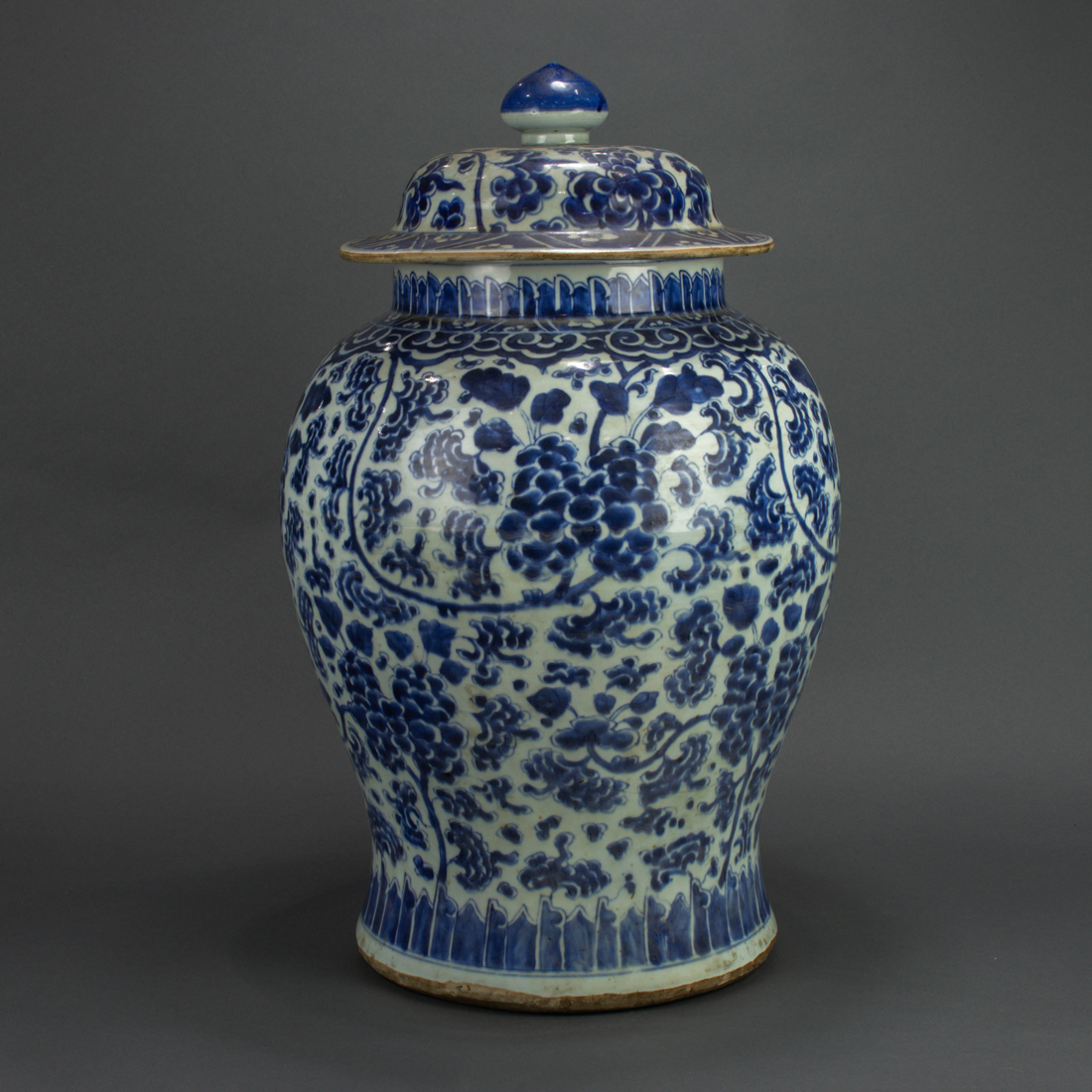 CHINESE BLUE AND WHITE JAR AND 2d1396