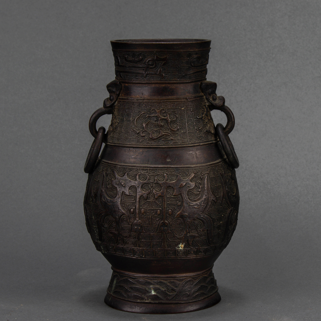 CHINESE ARCHAISTIC BRONZE HU VASE