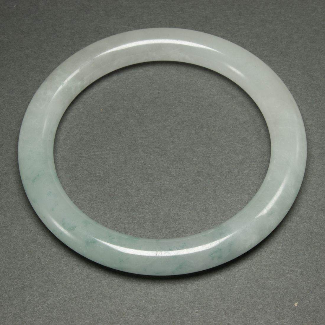 CHINESE JADEITE BANGLE Chinese 2d13b6