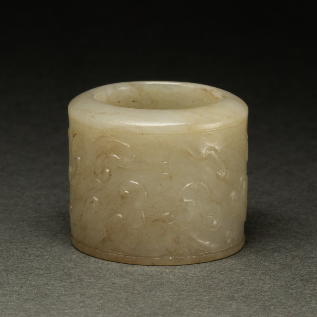 CHINESE WHITE JADE ARCHER S RING 2d13e1