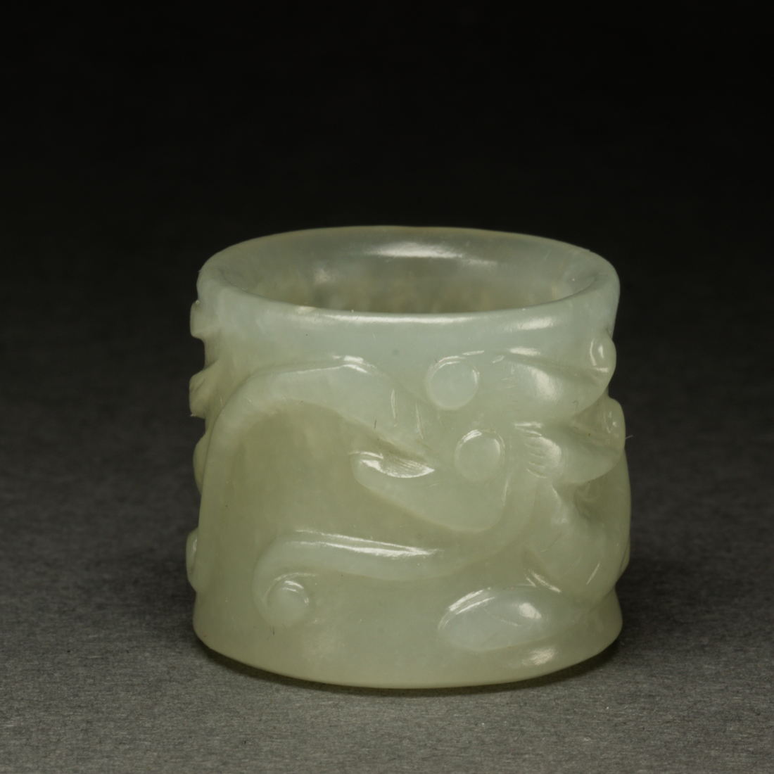 CHINESE WHITE JADE ARCHER S RING 2d13da