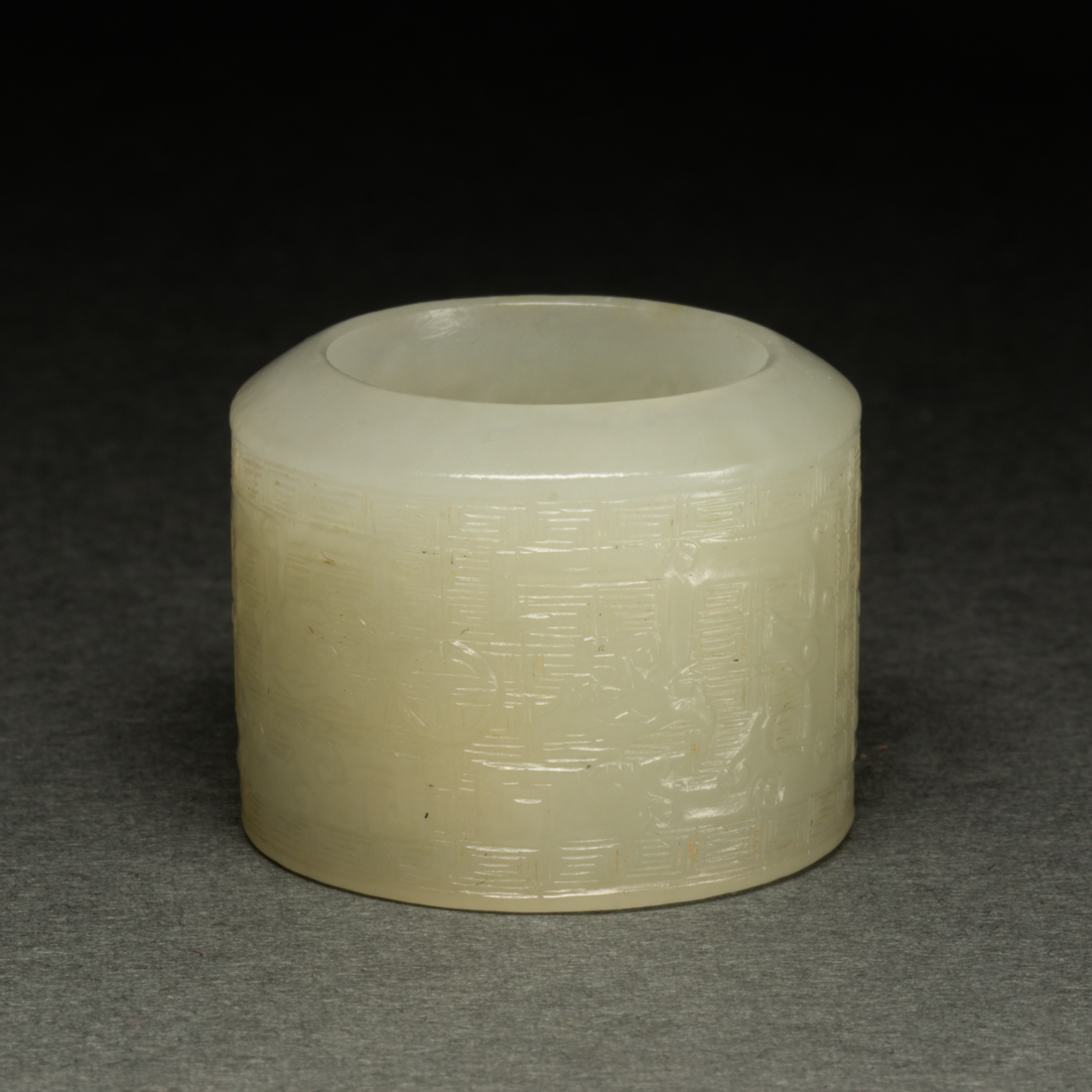 CHINESE WHITE JADE ARCHER'S RING