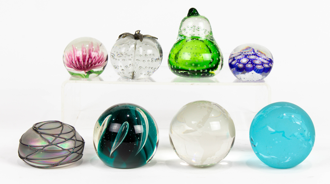 (LOT OF 8) GLASS PAPERWEIGHTS (Lot
