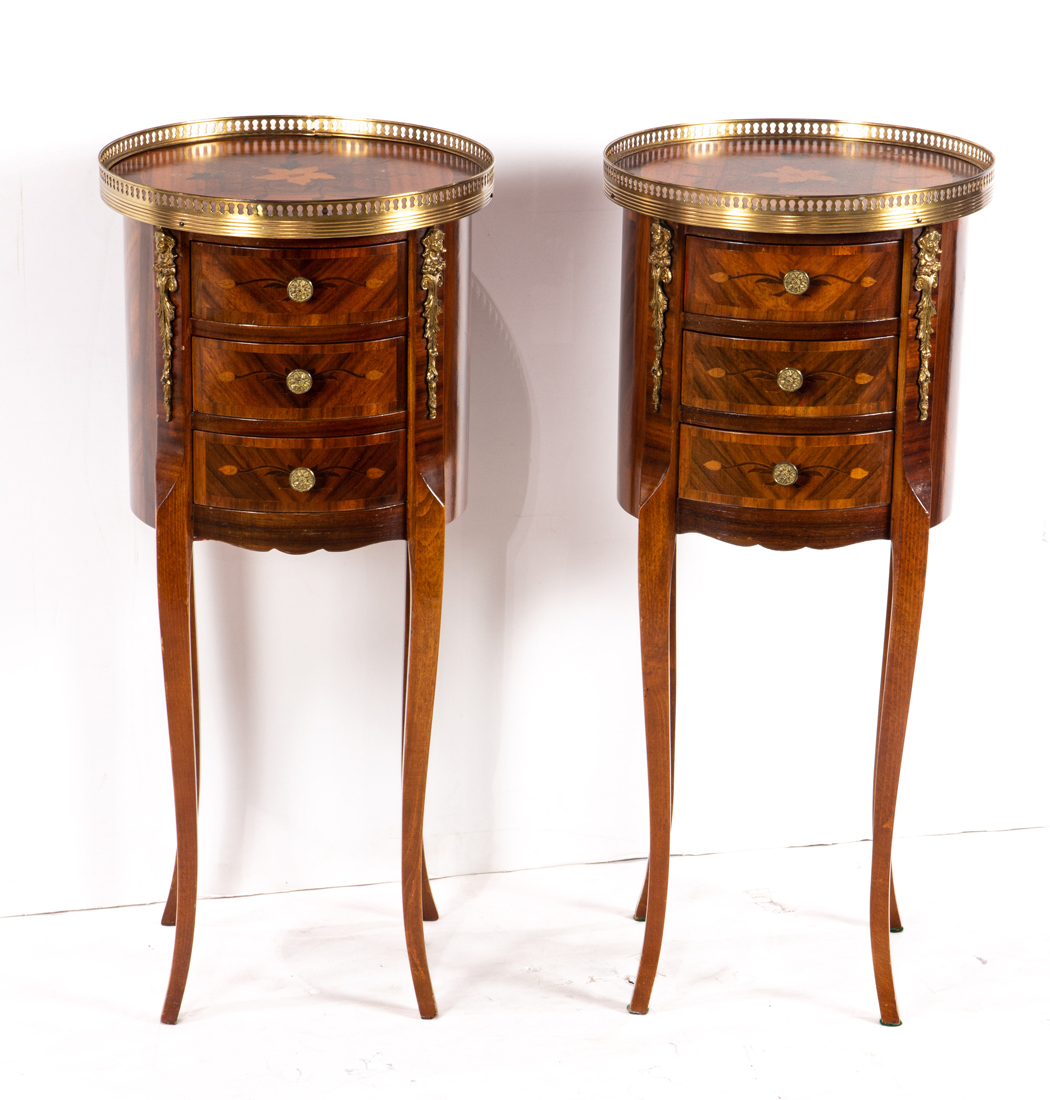 A LOUIS XV STYLE PAIR OF GILT METAL 2d153c