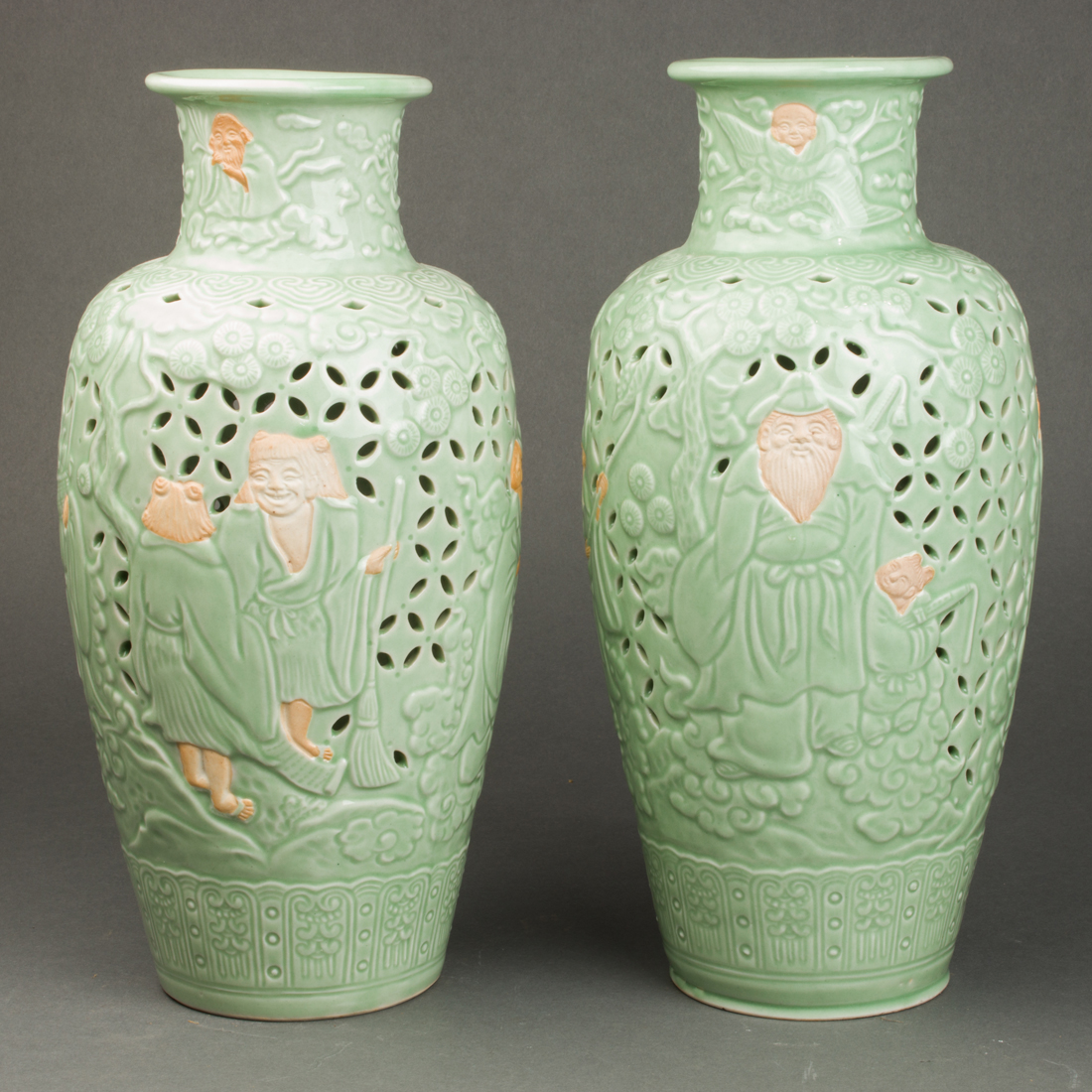 PAIR OF CHINESE CELADON GLAZED 2d15ed