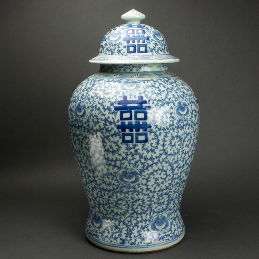 CHINESE BLUE AND WHITE LIDDED GINGER 2d164e