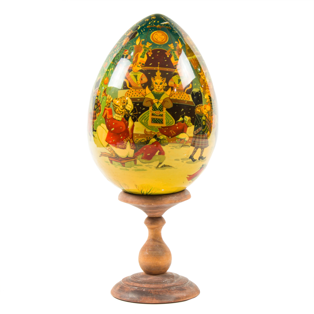 A RUSSIAN LACQUER EGG DEPICTING