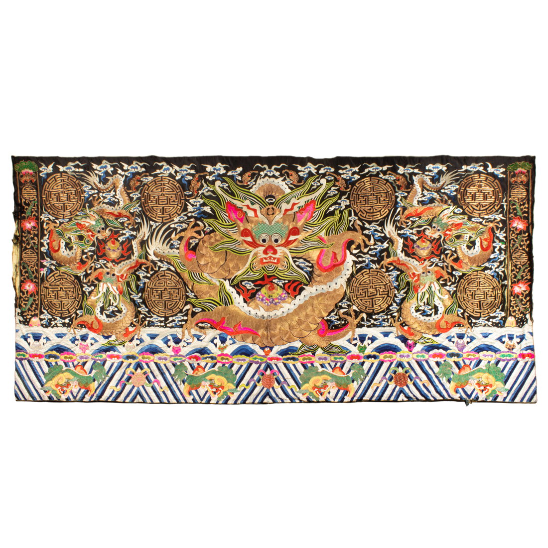 CHINESE EMBROIDERED DRAGON HANGING 2d1874