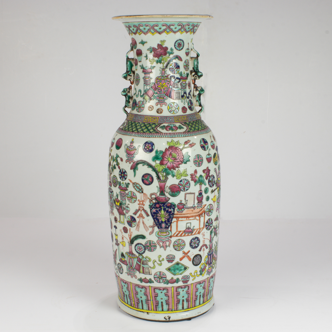 CHINESE FAMILLE ROSE VASE Chinese 2d1883