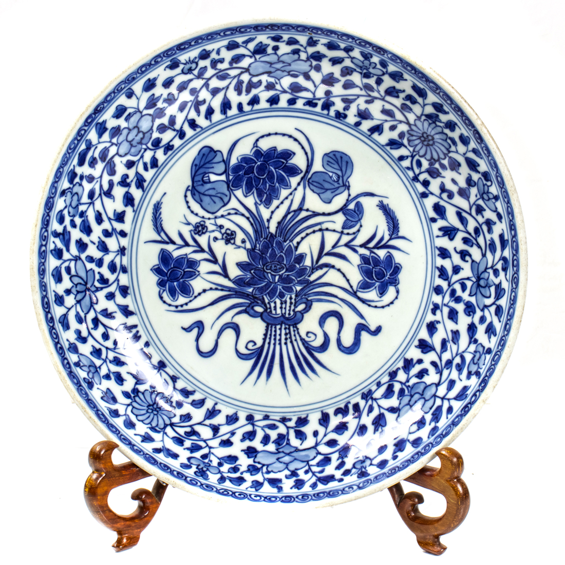 CHINESE BLUE AND WHITE CHARGER DISH