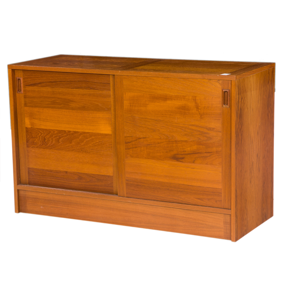 A DANISH MODERN SLIDING DOOR CABINET 2d1941