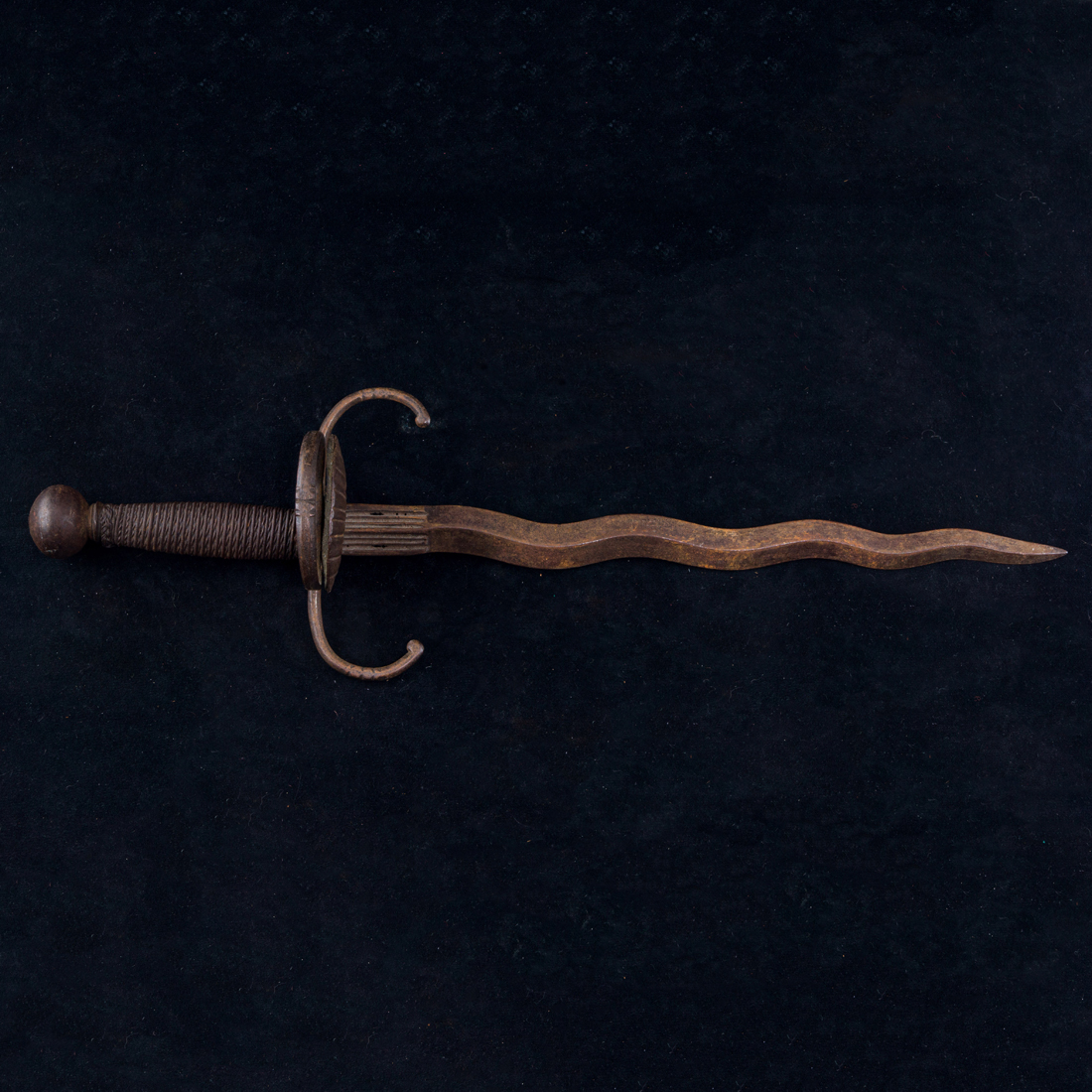 A SPANISH COLONIAL SWORD THE CURVY 2d19a7