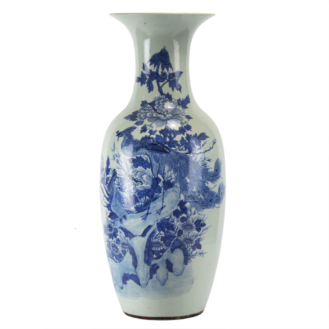 CHINESE BLUE AND WHITE VASE Chinese