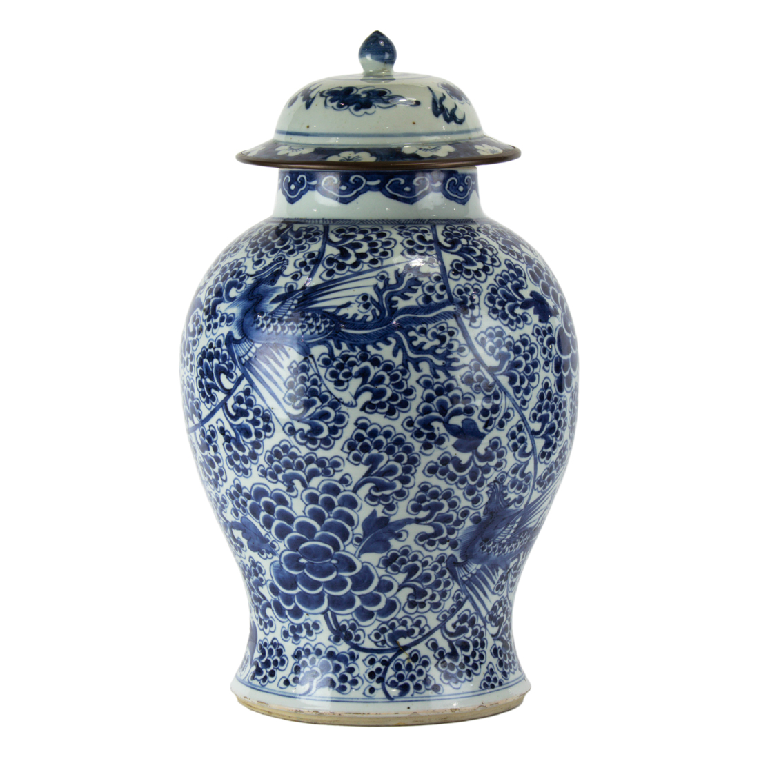 CHINESE BLUE AND WHITE LIDDED JAR 2d1a24