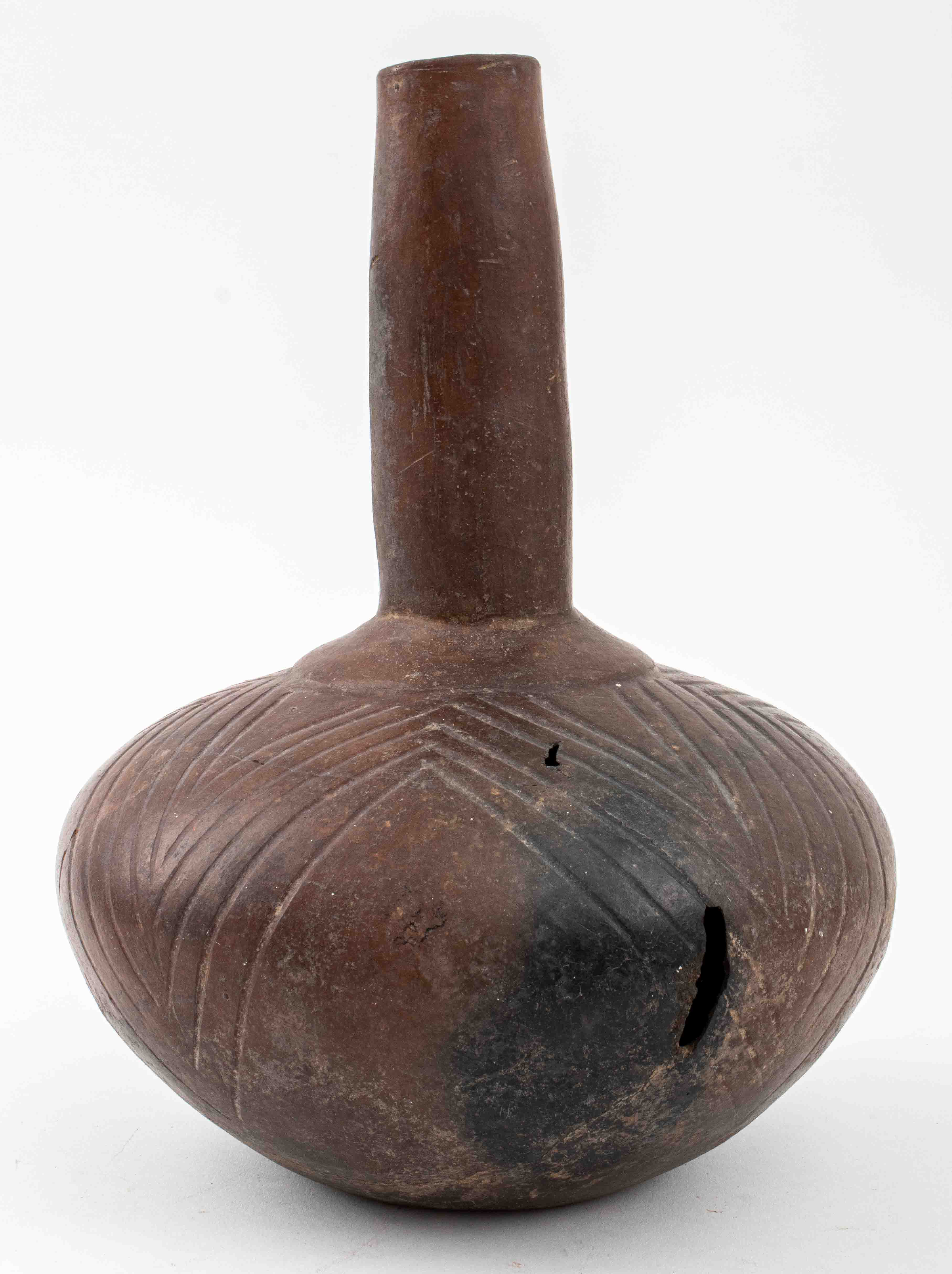 NATIVE AMERICAN POTTERY BOTTLE