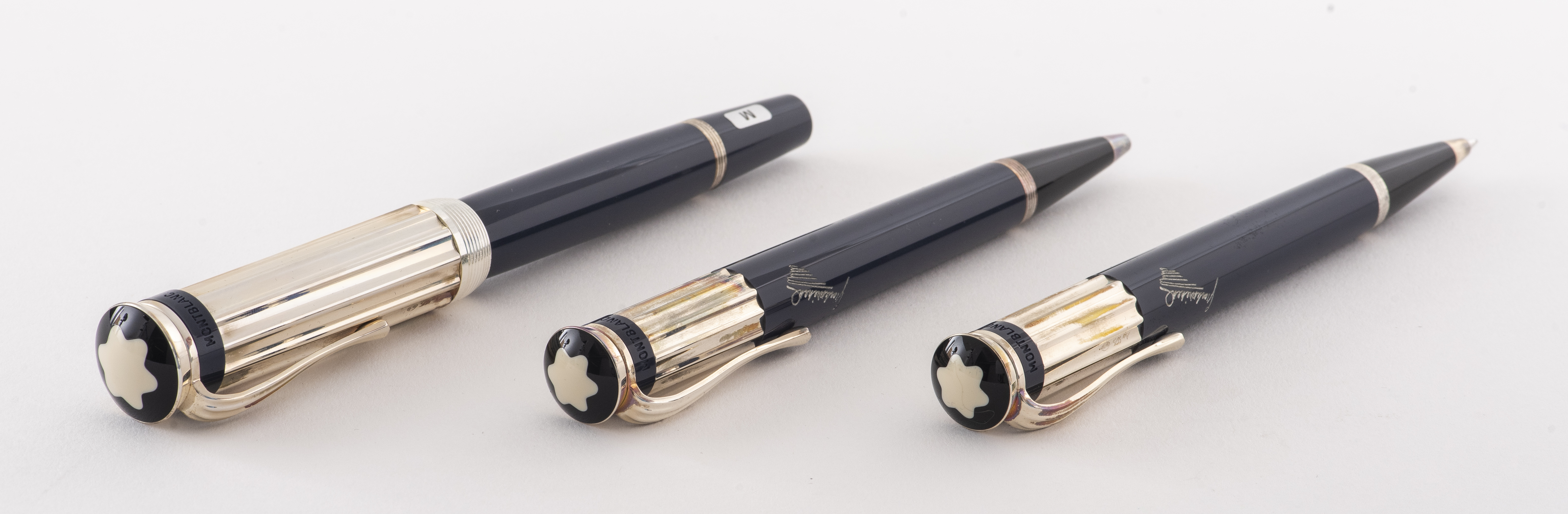 MONTBLANC 'CHARLES DICKENS' PEN
