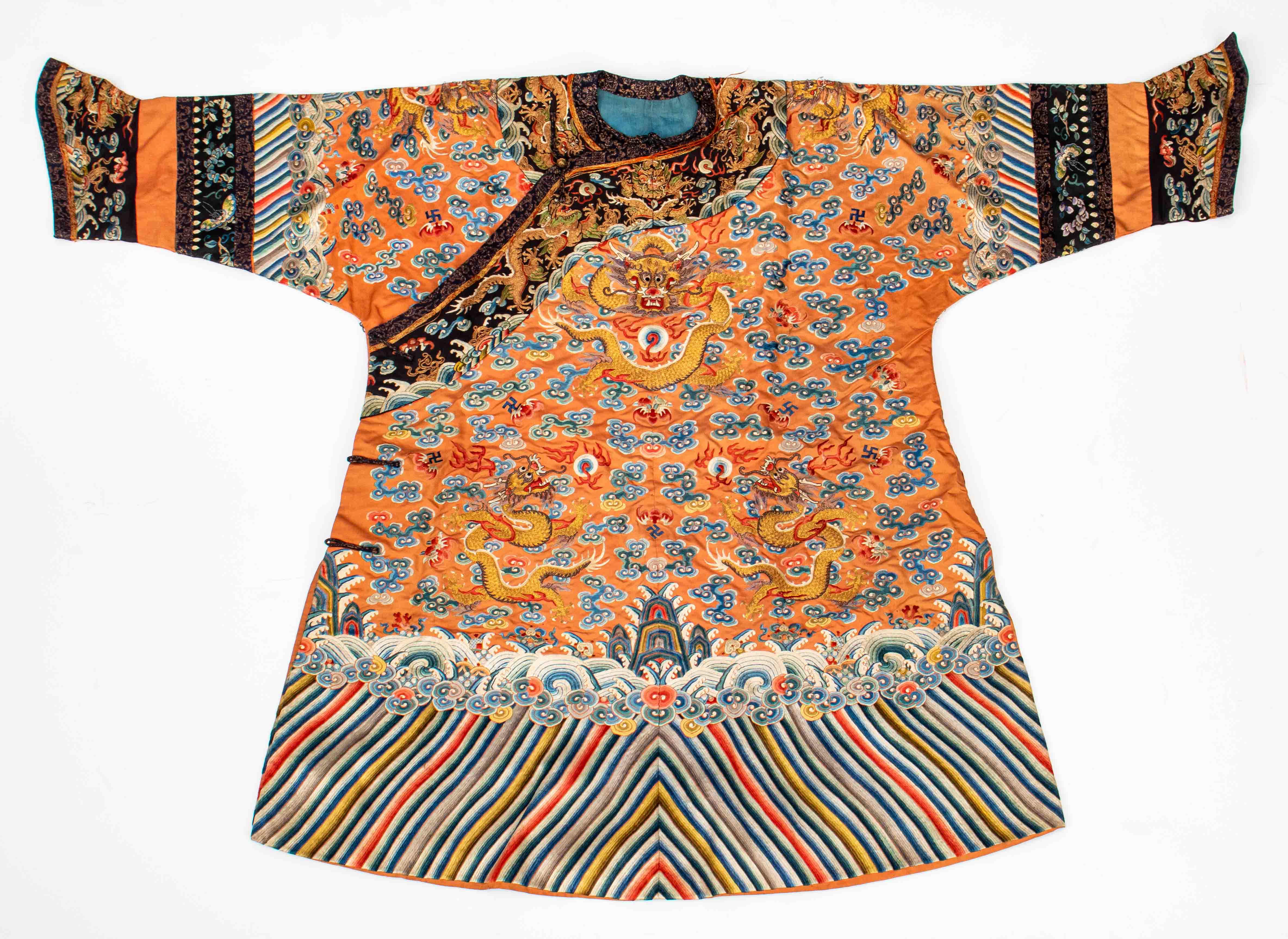 CHINESE QING DYNASTY IMPERIAL EMBROIDERED 2d1e9d