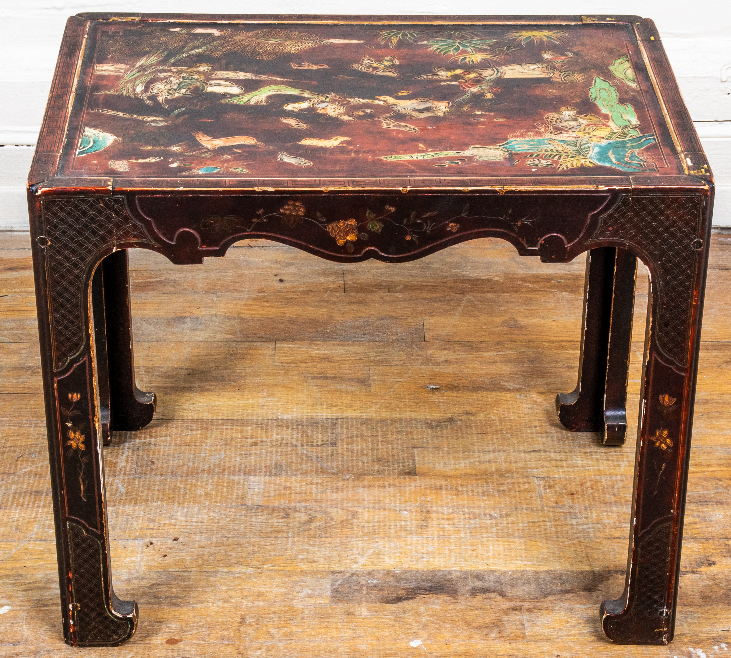 CHINESE POLYCHROME LACQUERED SIDE 2d1ff4