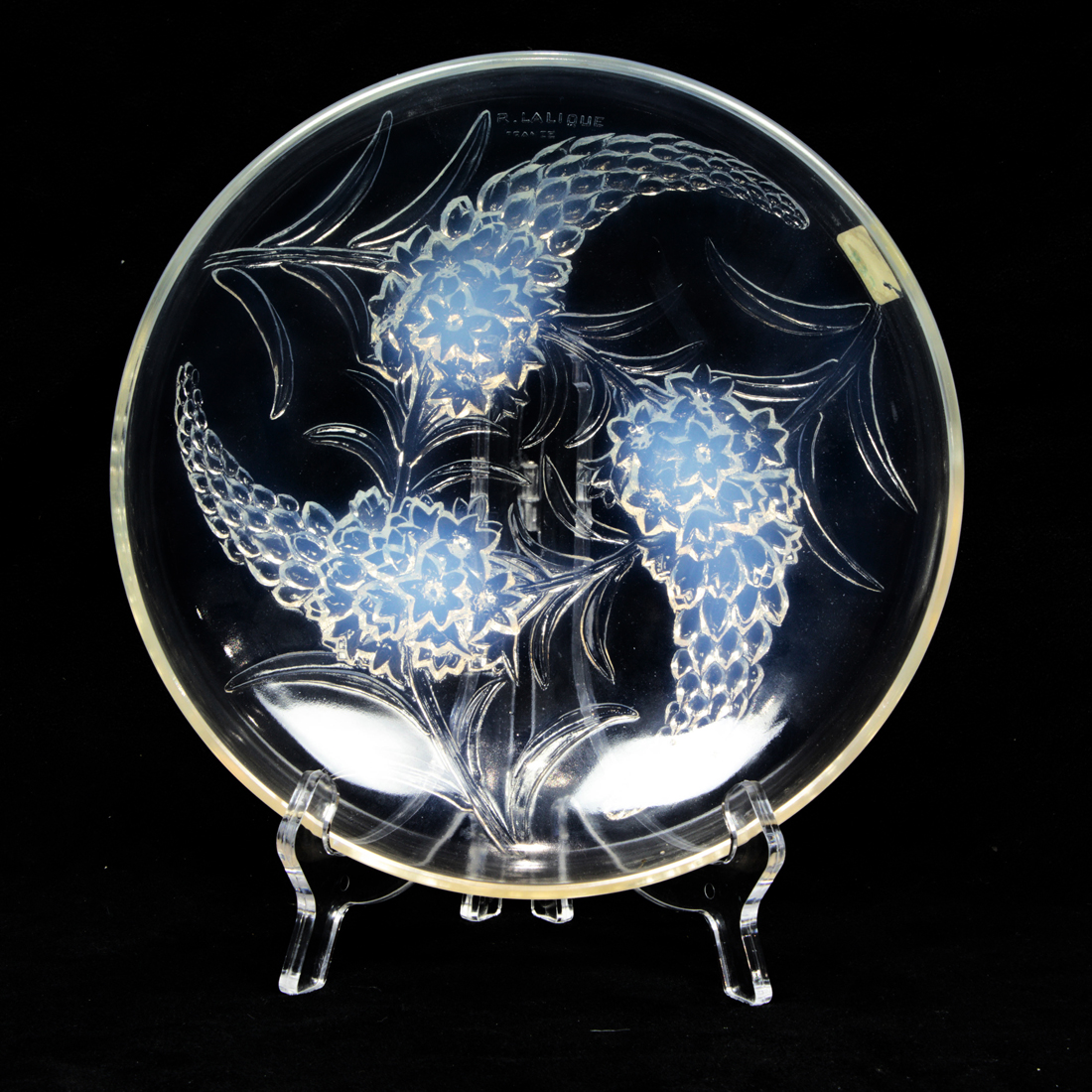 A RENE LALIQUE OPALESCENT GLASS