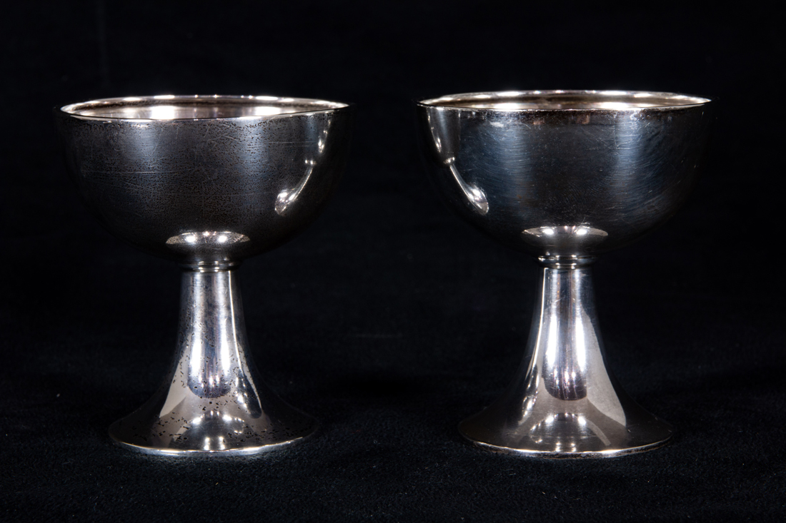 PAIR FINNISH  813 SILVER FOOTED