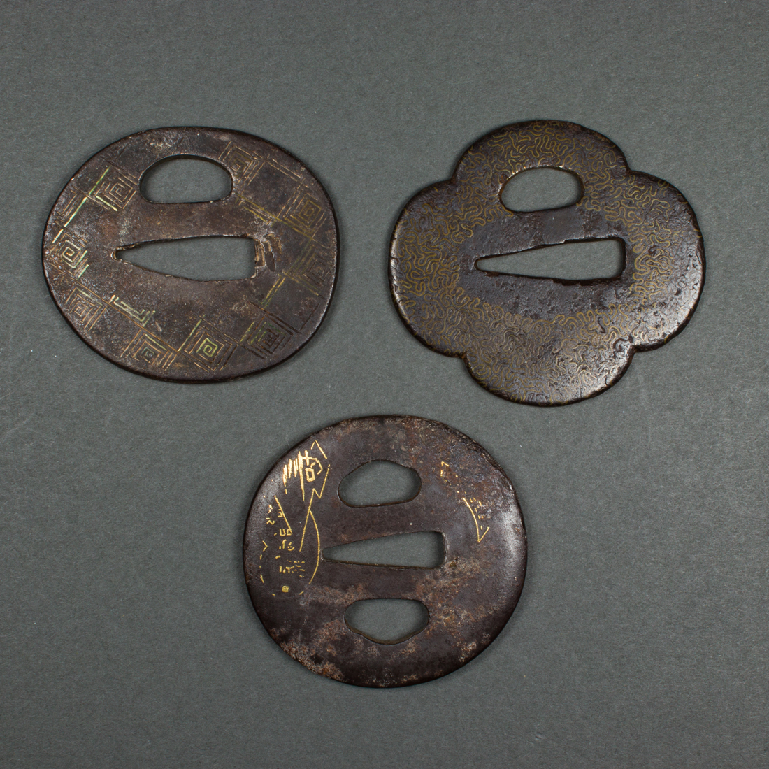  LOT OF 3 JAPANESE BRONZE TSUBA 2d29f8