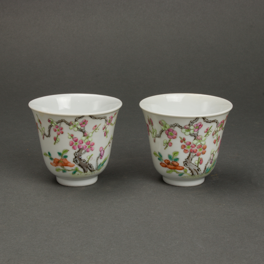 PAIR OF CHINESE FAMILLE ROSE CUPS 2d2a0f