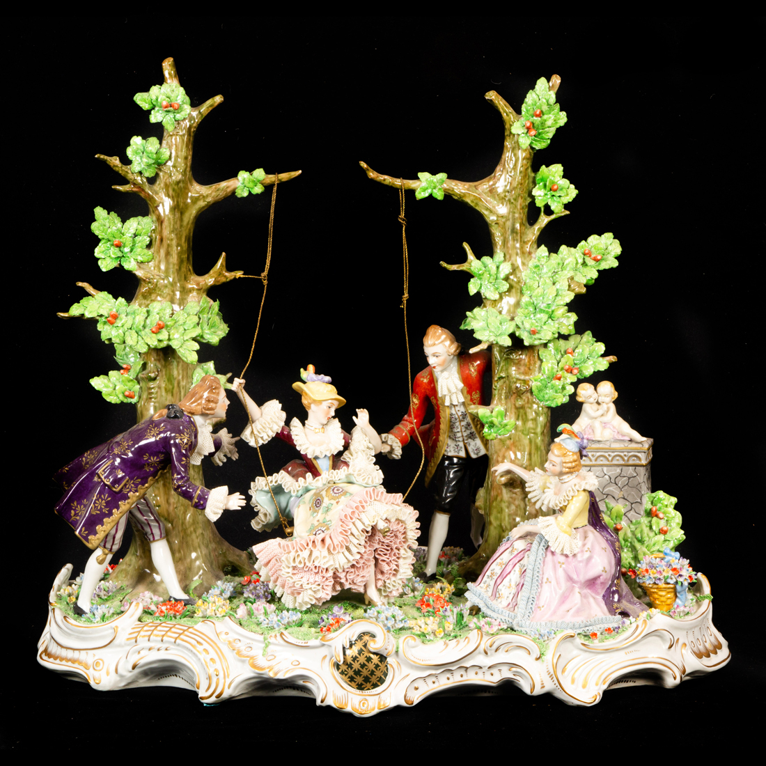 A DRESDEN SITZENDORF PORCELAIN