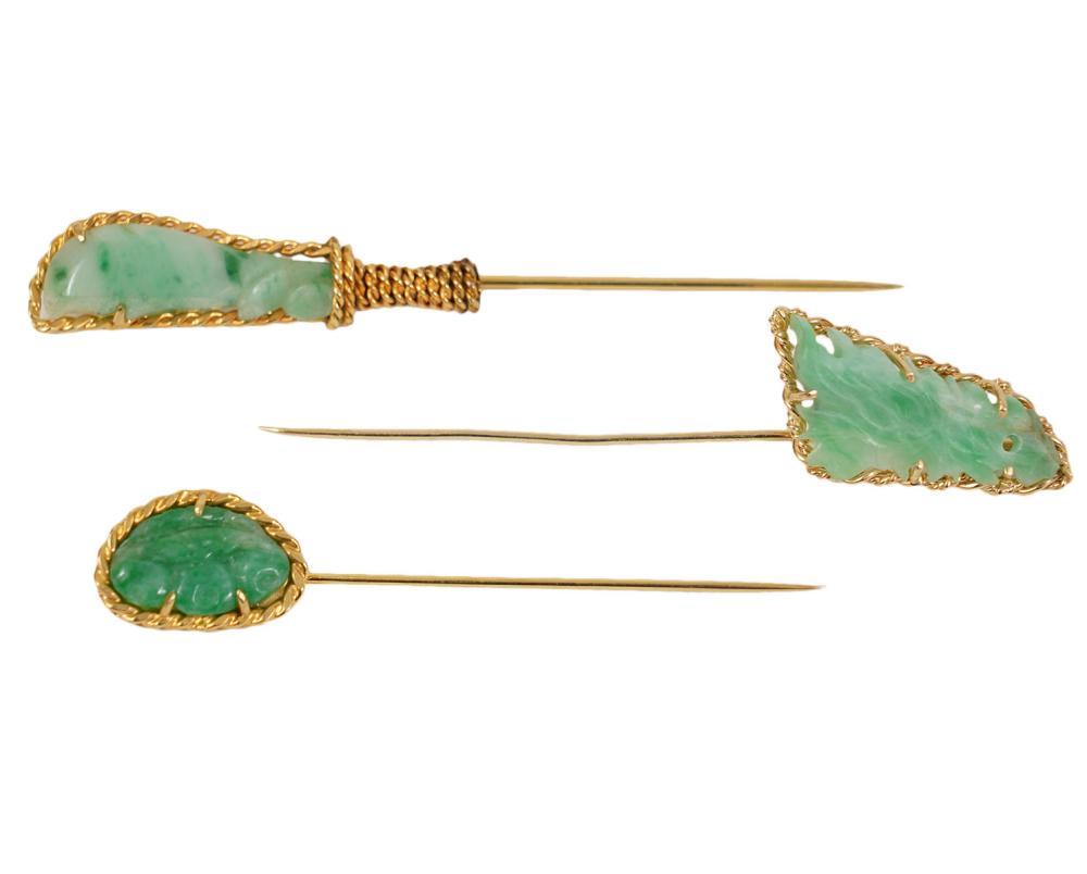 3 JADE AND 14K YELLOW GOLD STICK