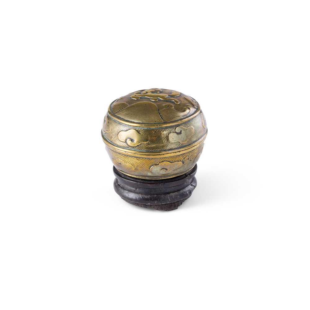 SMALL BRONZE BOX
QING DYNASTY,