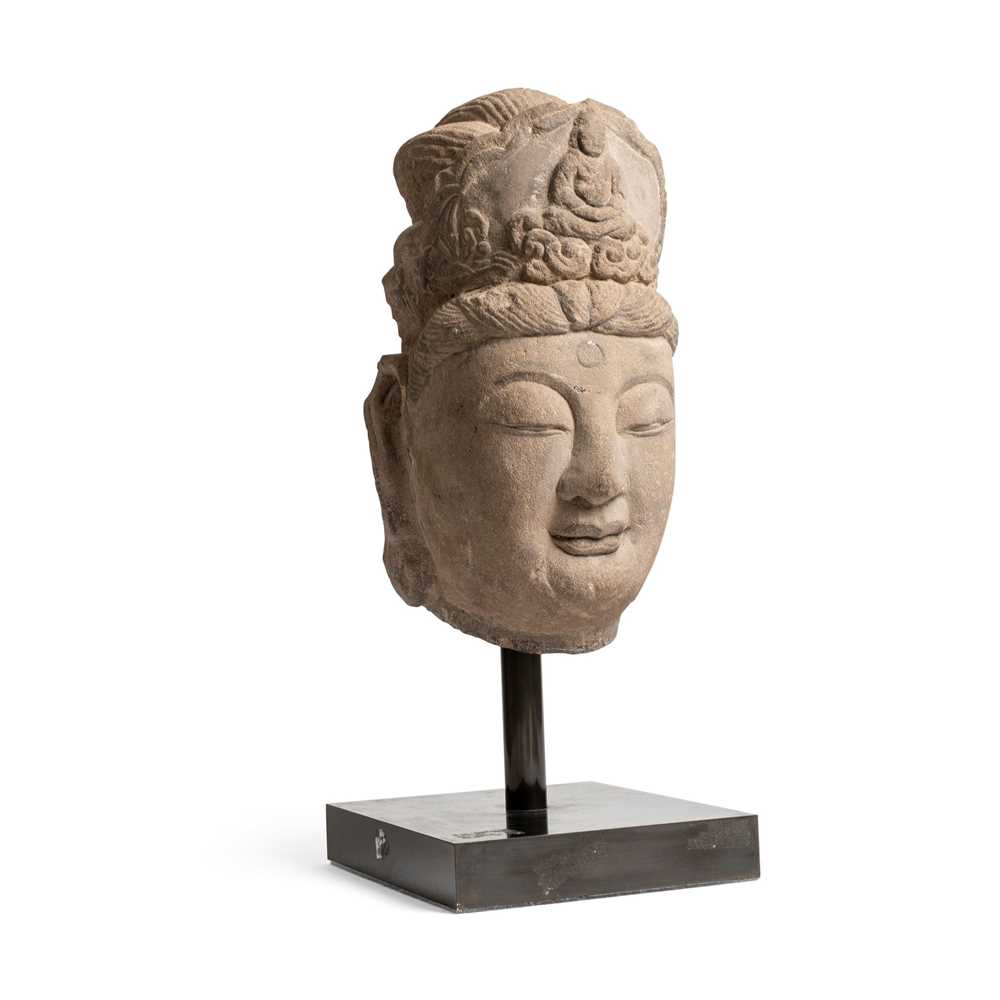 LARGE SANDSTONE BUDDHIST HEAD carved 2d0aa3