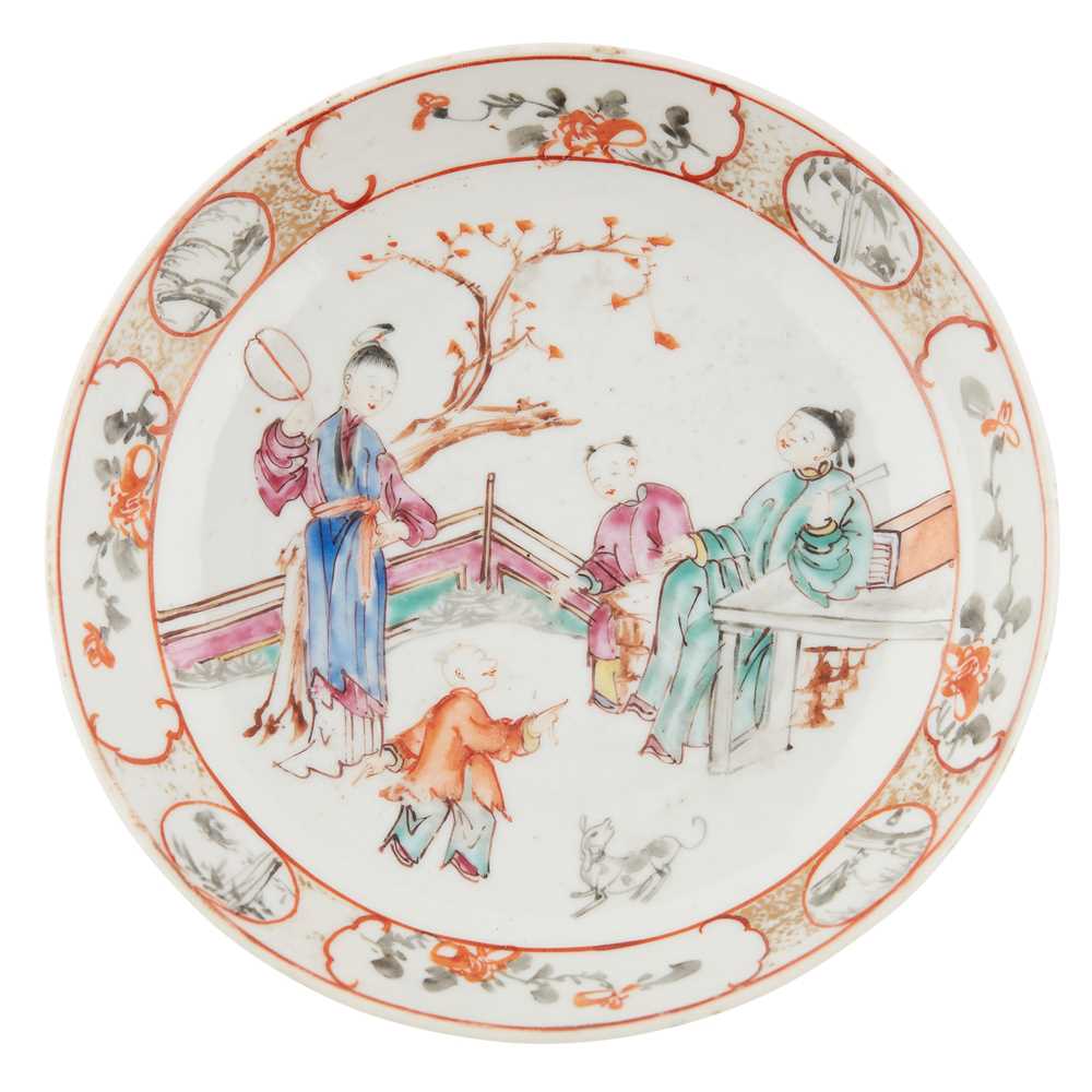 FAMILLE ROSE SAUCER
QING DYNASTY,