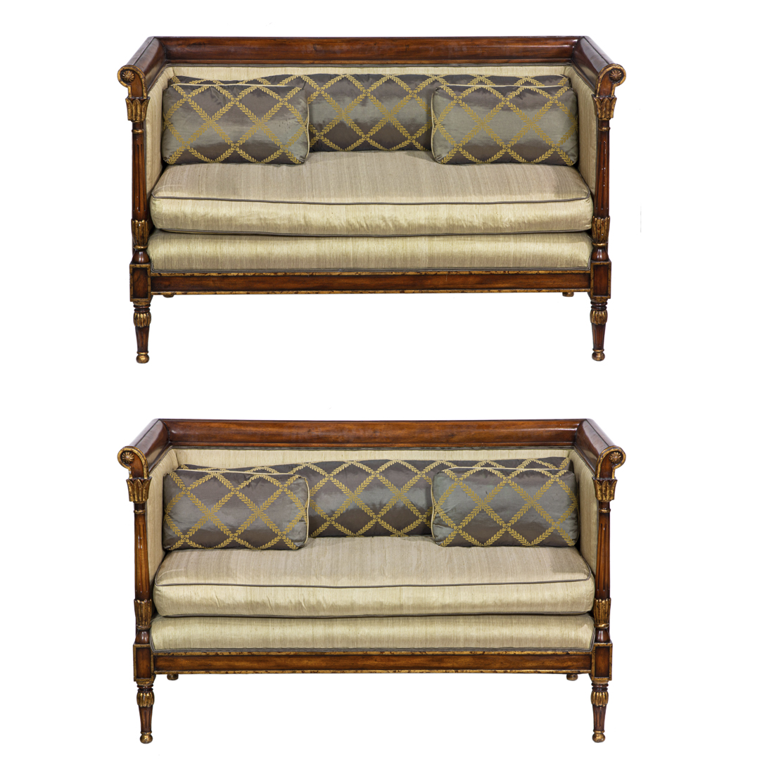 A PAIR OF NEOCLASSICAL STYLE SETTEES 2d0ed5