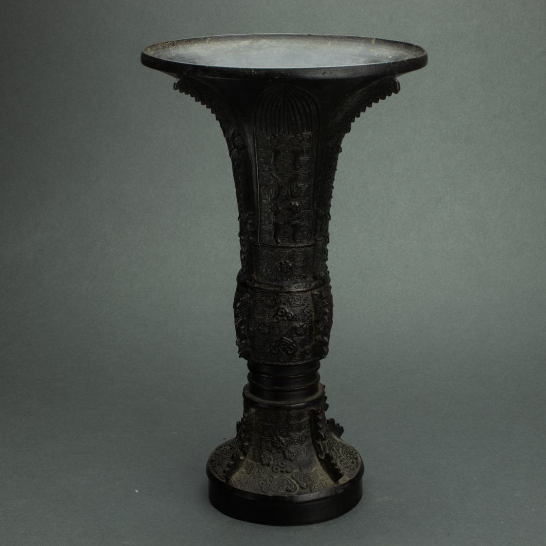 ARCHAISTIC BRONZE TRUMPET VASE