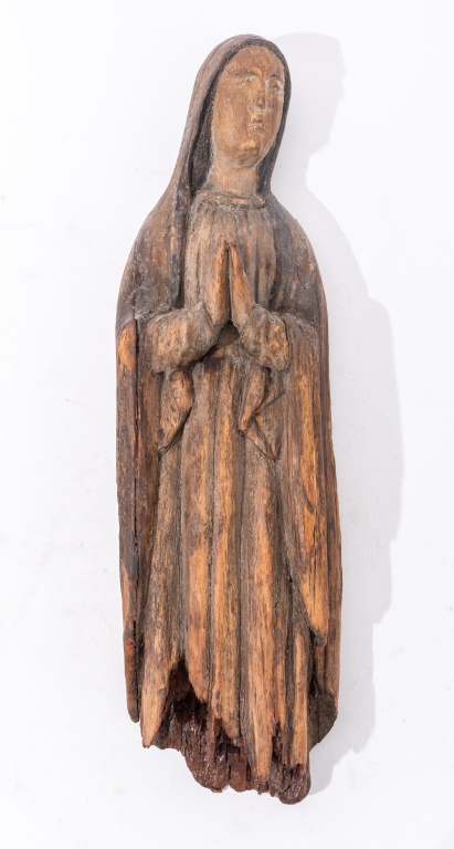 PROVINCIAL EUROPEAN CARVED FIGURE 2d11f3